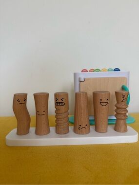 LOVEVERY • Emotion Toy Bundle • Wooden Dolls • Emotion Mirror